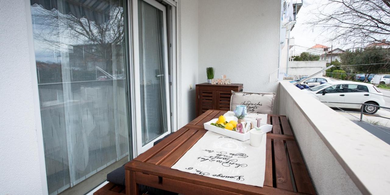 Abbadessa Apartment Kastela Ngoại thất bức ảnh