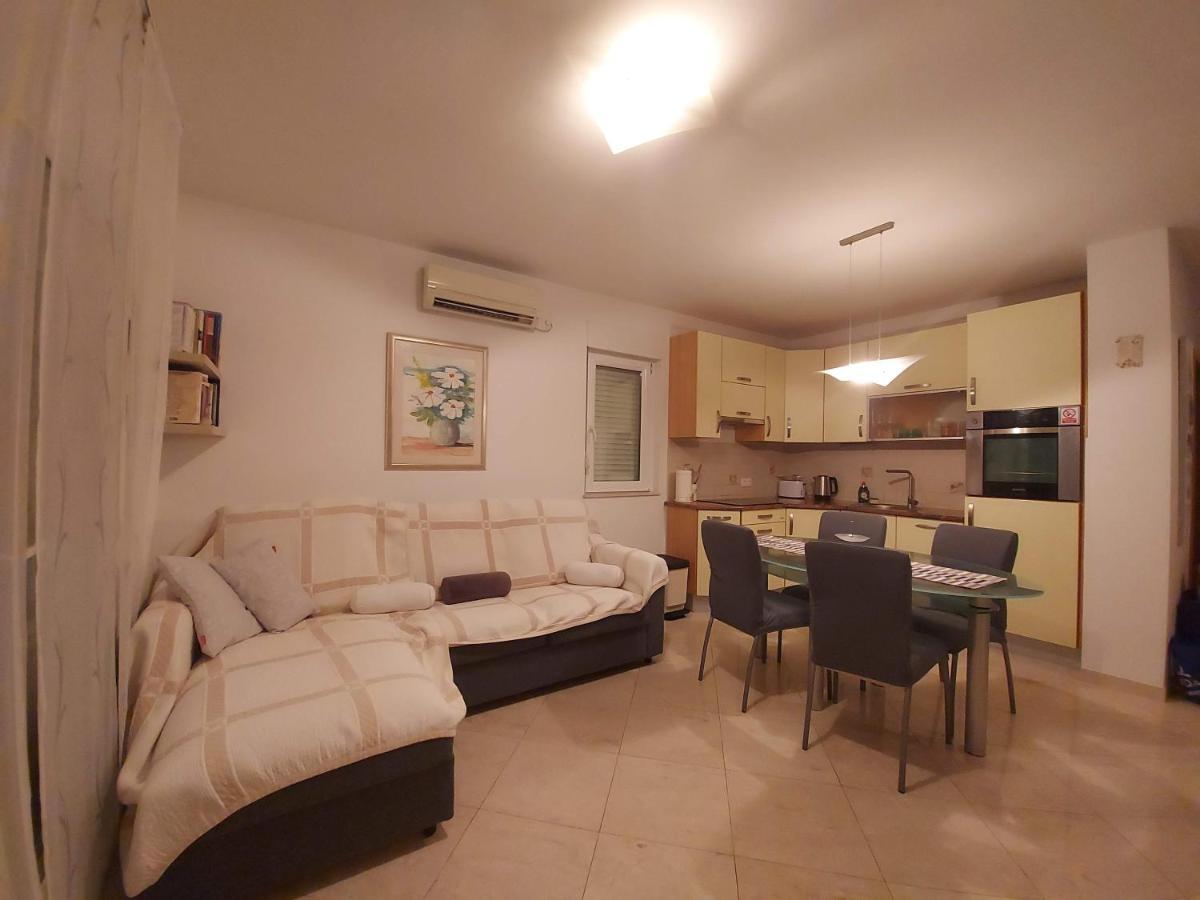 Abbadessa Apartment Kastela Ngoại thất bức ảnh